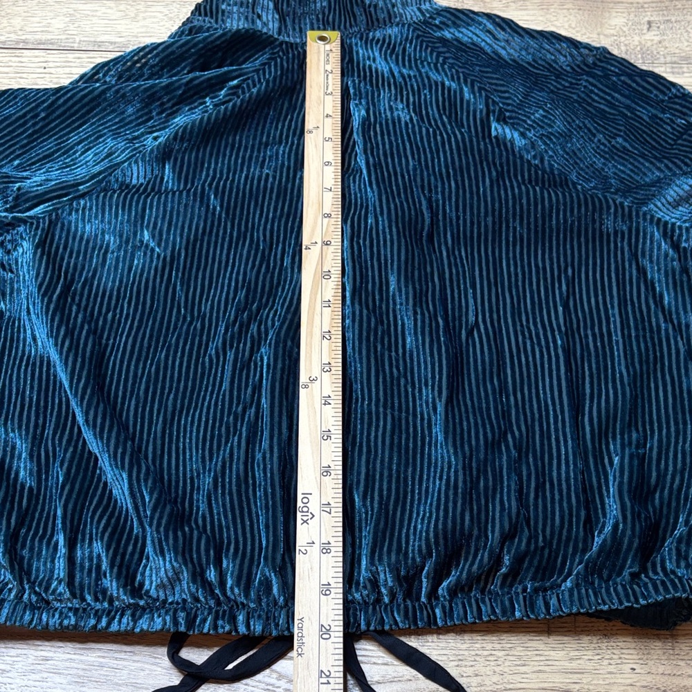 Women’s Free People Velvet Teal Aspen Nights Striped Cropped Blouse Size Large - Picture 8 of 9